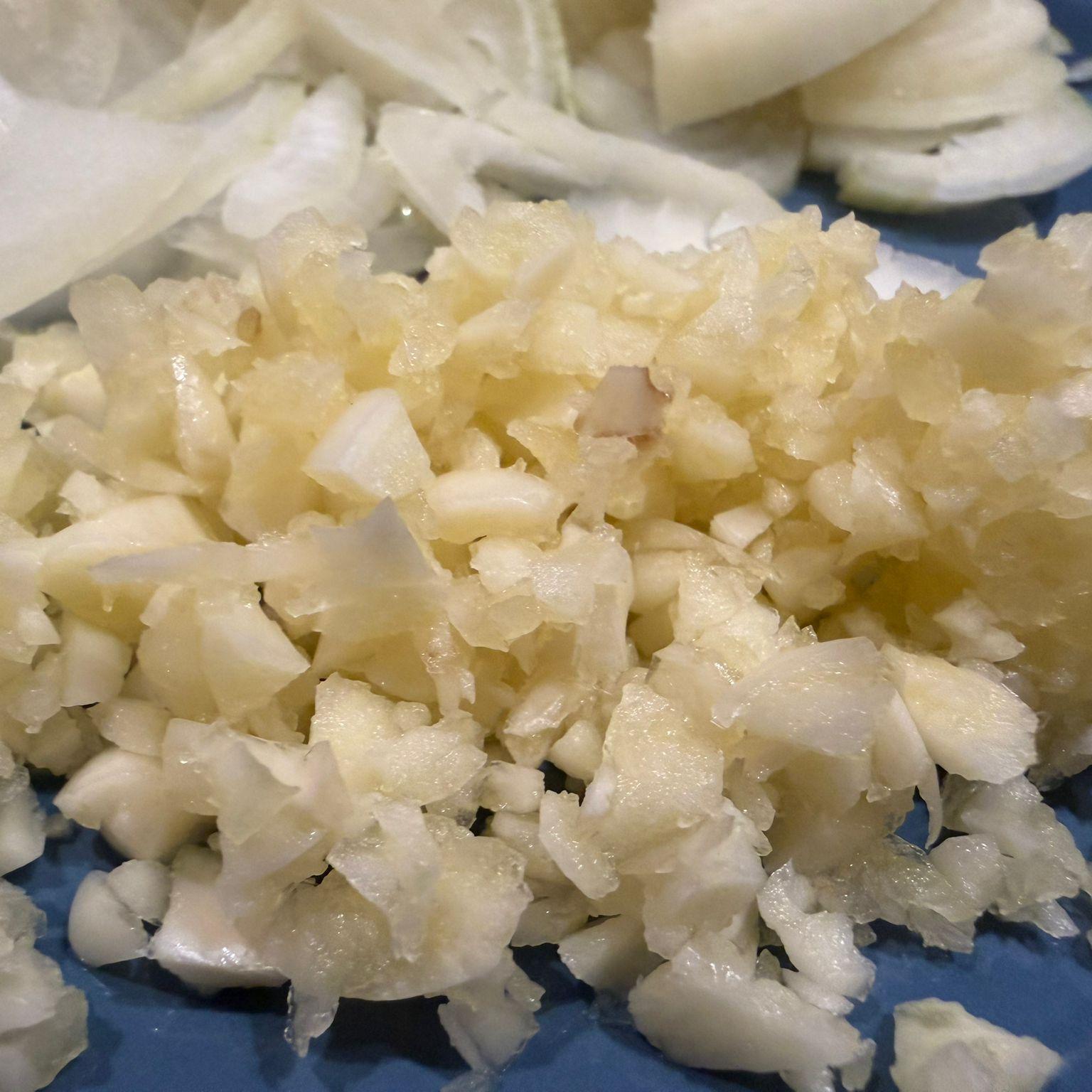 Chop garlic